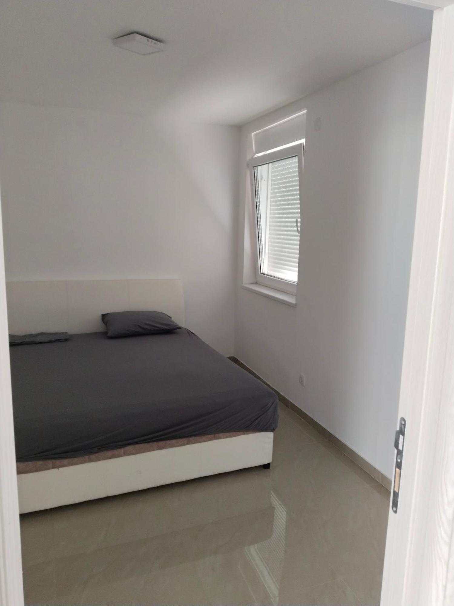 Sandra Apartmani Vrsac Habitación foto